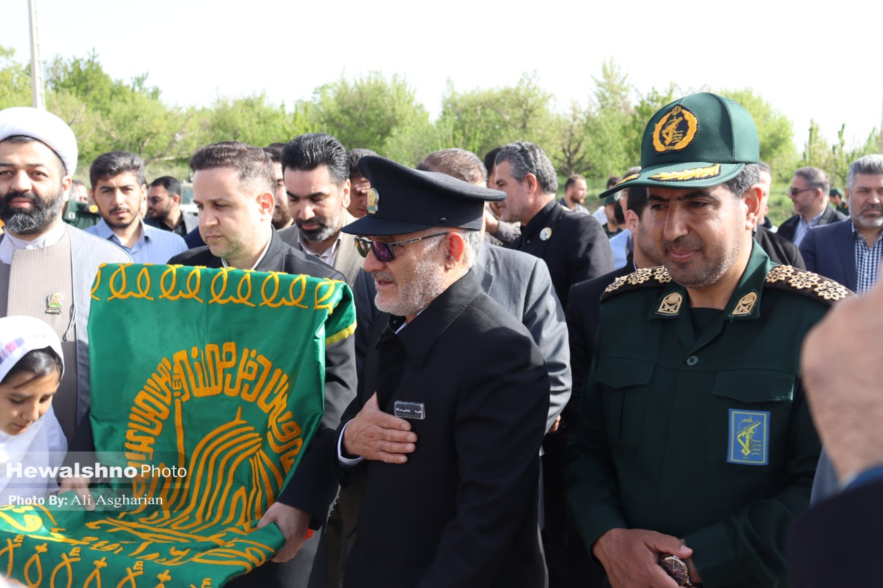 کاروان زیر سایه خورشید به اشنویه رسید